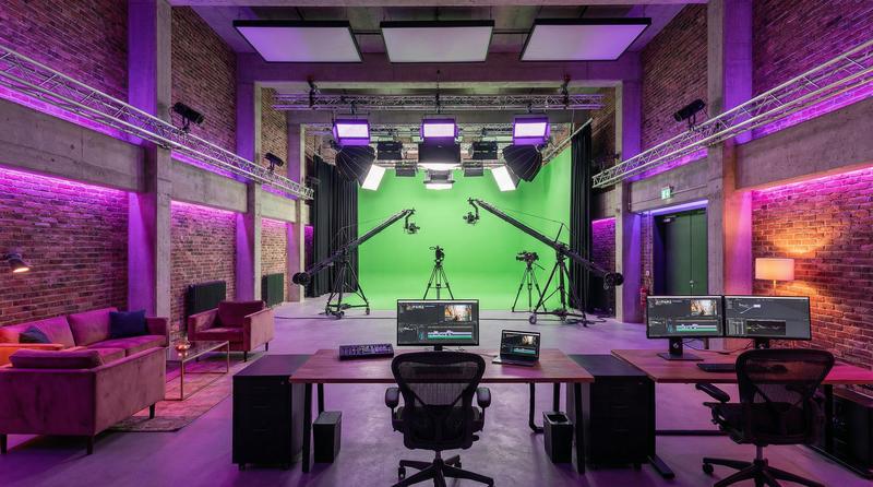 蓝导航影视制作视频